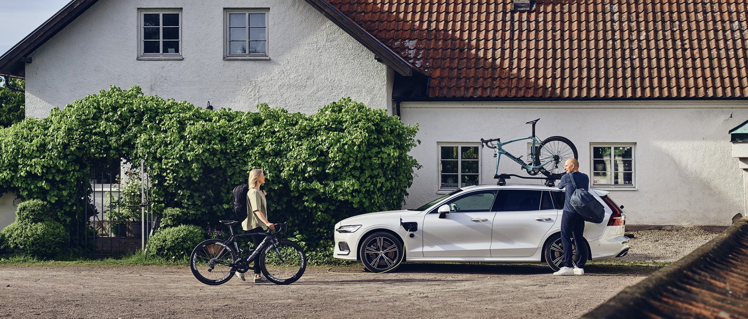 Roof mounted bike racks