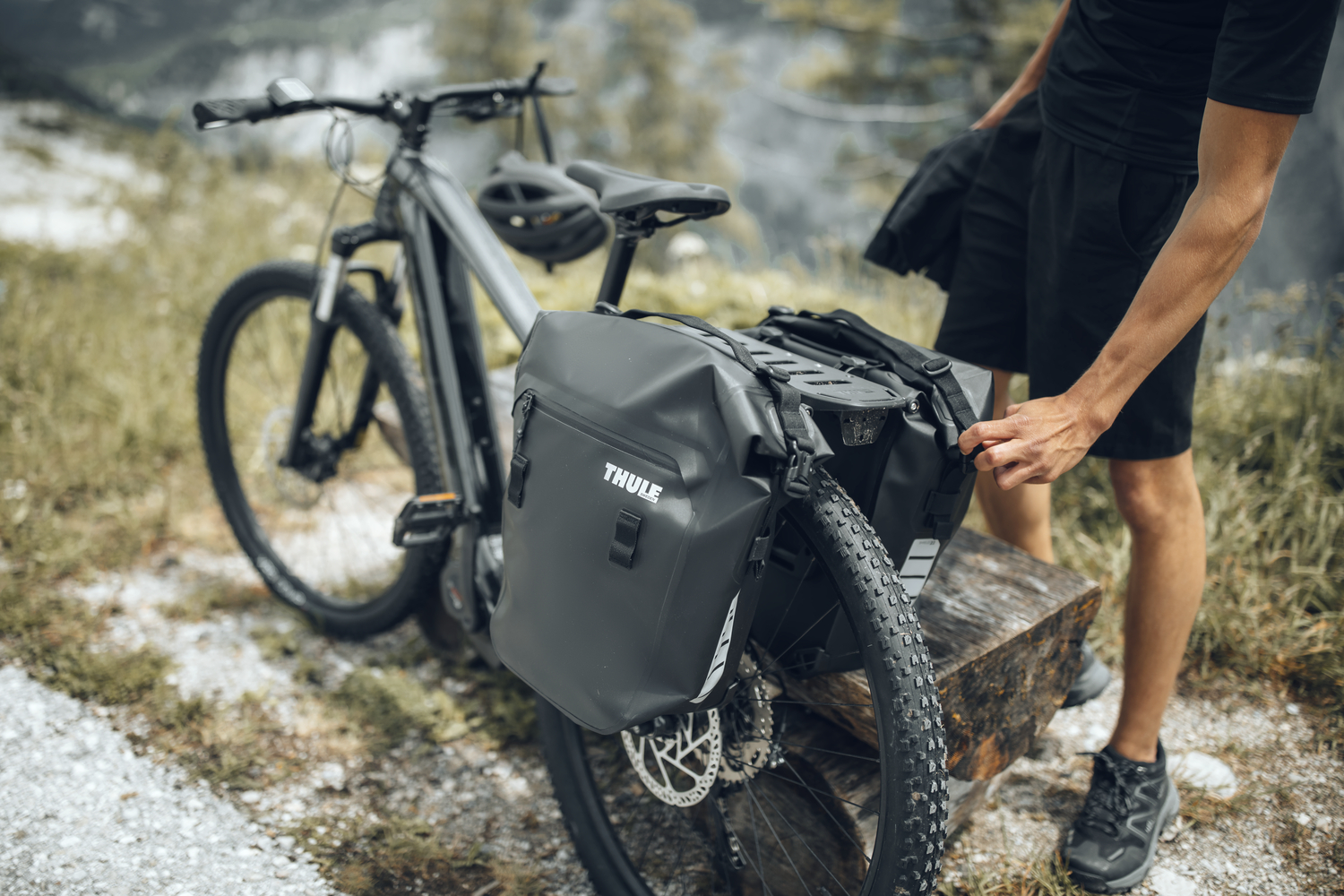 Thule Shield Pannier and Thule Tour Rack