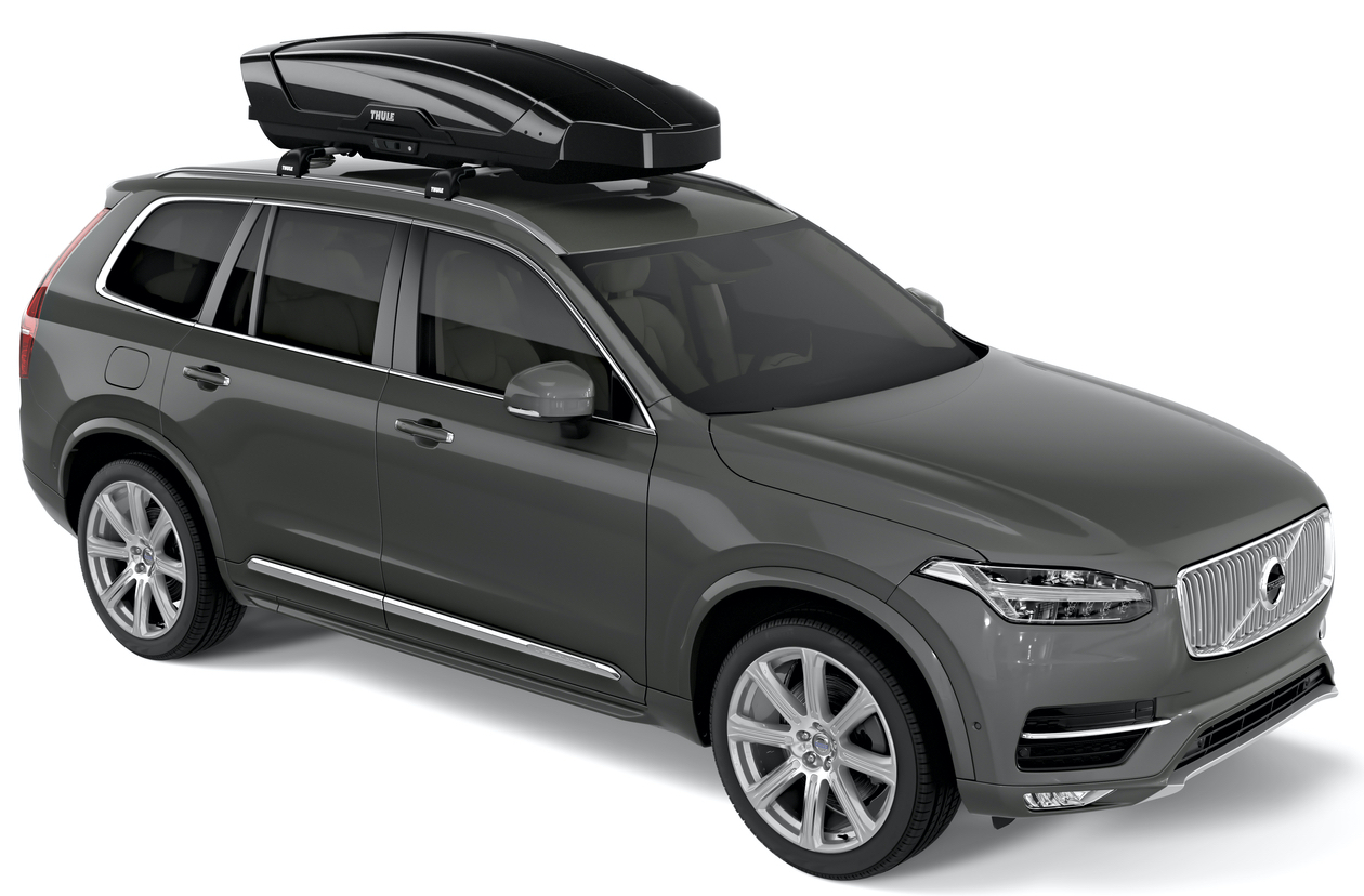 Thule Motion XT roof box on Volvo estate